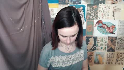 veryveryvery_shy online show from February 2, 9:29 am