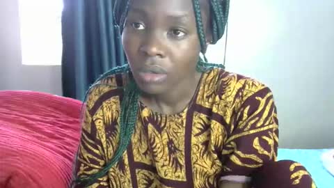 veshyvaya_ online show from October 12, 1:59 pm