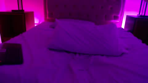 vetania blake online show from December 15, 1:40 pm