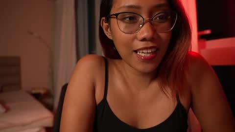Vexa Nyx online show from May 11, 3:29 pm