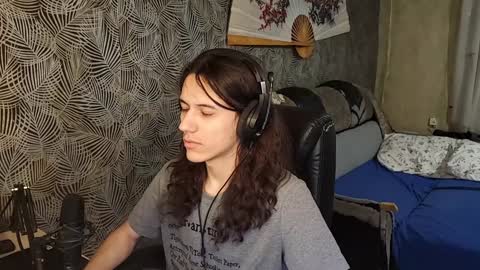 vialeras online show from December 6, 1:02 am