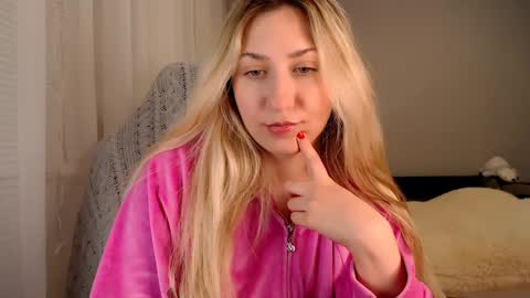 Snapshot of vibezgirl chatting on January 26, 6:48 pm Amelia online show from January 26, 6:48 pm