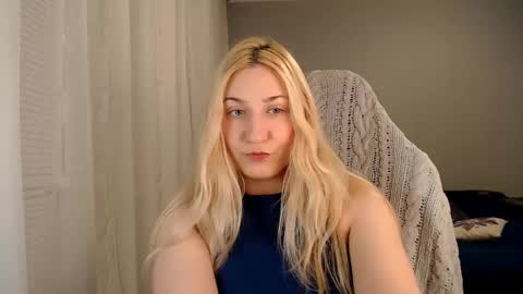 Snapshot of vibezgirl chatting on October 26, 6:40 pm Amelia online show from October 26, 6:40 pm