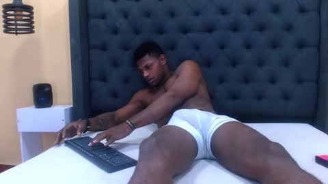 Vicent  online show from December 27, 7:46 pm