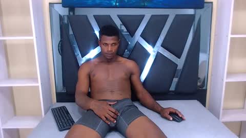 Vicent  online show from December 5, 7:33 pm