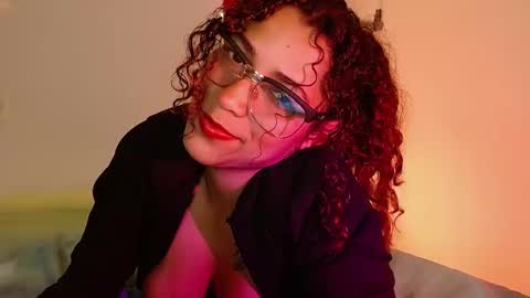Snapshot of vicky_crazy chatting on January 2, 3:15 am Vicky online show from January 2, 3:15 am