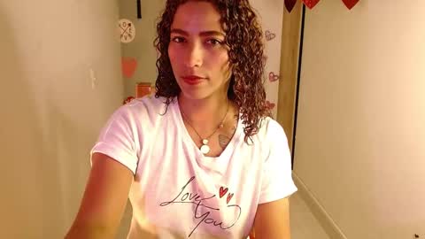 Snapshot of vicky_crazy chatting on February 12, 12:48 am Vicky online show from February 12, 12:48 am
