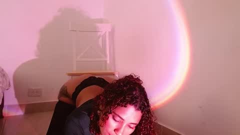 Snapshot of vicky_crazy chatting on January 24, 2:30 pm Vicky online show from January 24, 2:30 pm
