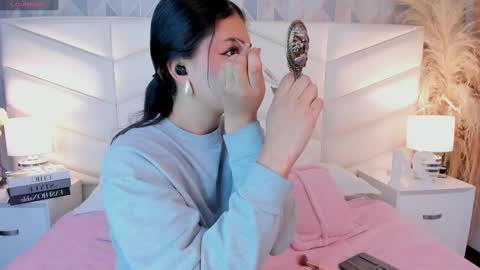 Snapshot of victoria___jonnes chatting on September 18, 12:53 pm victoria___jonnes online show from September 18, 12:53 pm
