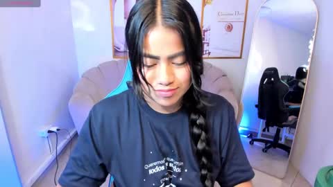 victoria_b_ online show from September 15, 8:43 pm