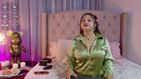 victoria_cherry_ online show from November 10, 12:08 pm