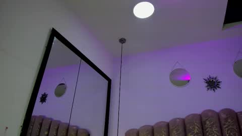 valentina online show from February 19, 12:15 pm