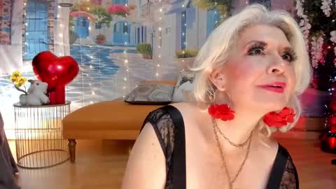 Snapshot of victoria_dior chatting on March 9, 2:29 am diorvictoria9 online show from March 9, 2:29 am