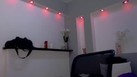 victoria_kitt online show from September 8, 3:44 pm