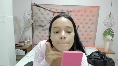 victoria_kitt online show from October 22, 3:35 pm