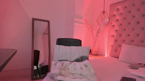 victoria_kitt online show from March 11, 10:20 pm