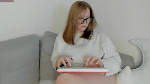 Jessie online show from October 28, 1:45 pm