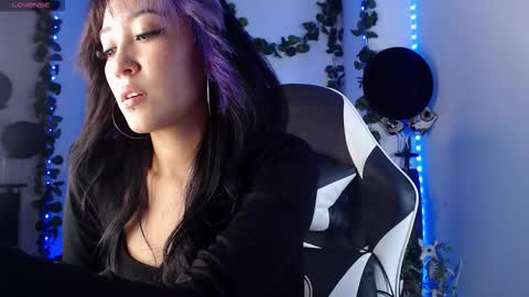 Victoria  online show from November 20, 6:01 am