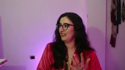 Victoria online show from October 14, 9:51 pm