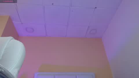 victoria  online show from December 19, 11:49 am