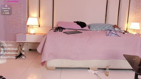 Snapshot of victoriaa_millers chatting on February 24, 6:16 am Victoria Sofia online show from February 24, 6:16 am