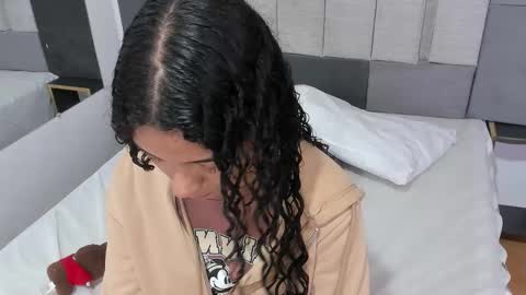 Victoria  online show from February 15, 7:34 pm