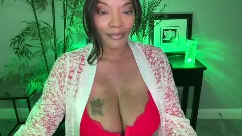 Snapshot of victoriagoldman chatting on February 5, 4:03 pm Victoria online show from February 5, 4:03 pm