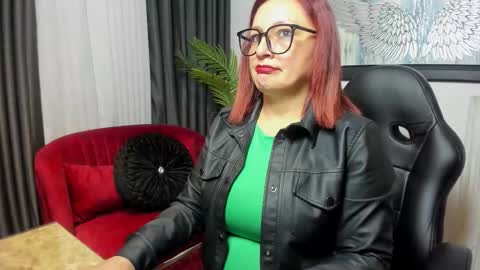 victoriapaker online show from February 17, 11:53 am