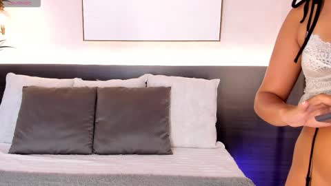 Victoria Shelby  online show from September 15, 2:29 pm