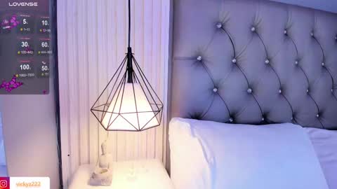 hi Im daniela  I will be online again in 15 hours after each transmission 3 online show from October 7, 11:56 pm