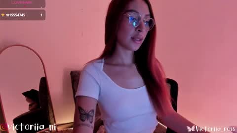   Annie  vic  online show from January 3, 7:39 pm