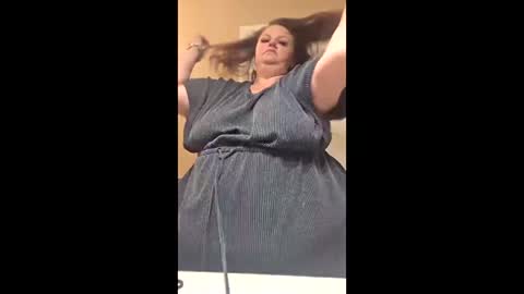 VictoriousSecret online show from April 26, 1:03 am