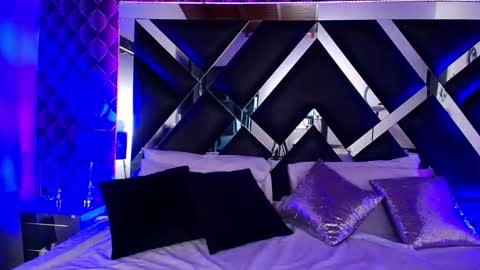 victtoria lee online show from October 17, 11:31 pm