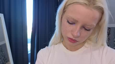 Eva online show from May 9, 1:06 pm