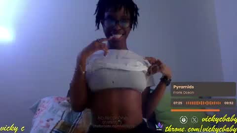 Snapshot of viiickyyy chatting on January 29, 8:04 pm Vicky C Vicky V - Vicky C Baby Baby Vee - Schoolgurl V - V the Qween of Edging - Miss Vicky if U Nasty online show from January 29, 8:04 pm