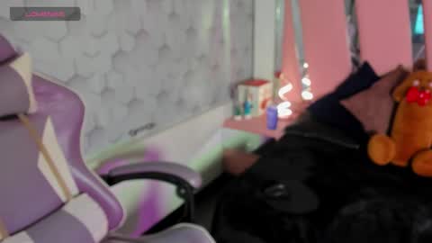 Violet online show from October 14, 7:50 pm