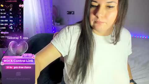Snapshot of vik_and_love chatting on January 21, 7:58 am Vika online show from January 21, 7:58 am