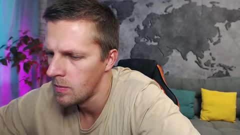 vikingchrisss online show from October 17, 10:19 am