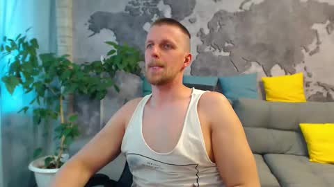 vikingchrisss online show from May 9, 10:32 am