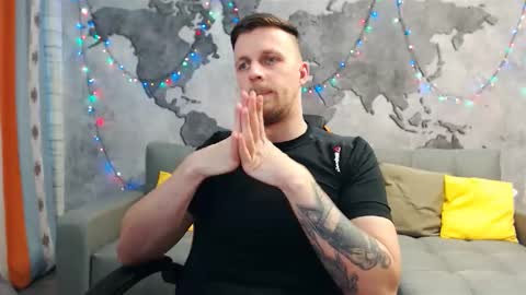 Snapshot of vikingchrisss chatting on January 4, 10:16 am vikingchrisss online show from January 4, 10:16 am