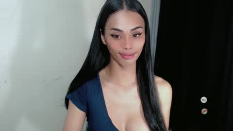 Snapshot of vikkylustfull chatting on January 26, 3:17 am vikkylustfull online show from January 26, 3:17 am