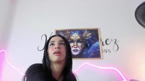 Snapshot of vikoparker chatting on October 23, 3:13 pm victoria online show from October 23, 3:13 pm