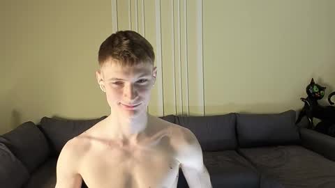 Max online show from December 17, 7:09 pm