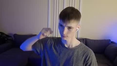 Max online show from February 14, 7:16 pm