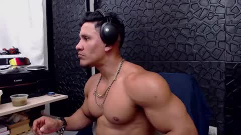 Viktor Herrera online show from February 25, 5:40 pm