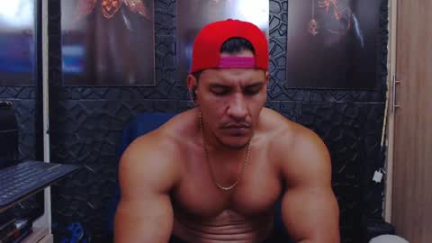 Viktor Herrera online show from April 14, 8:12 pm