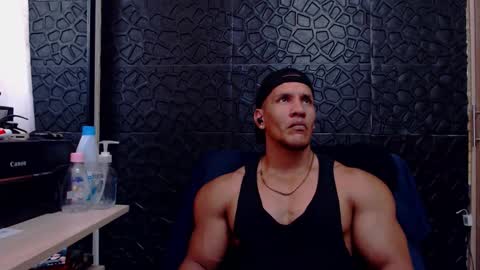 Viktor Herrera online show from February 13, 4:32 pm