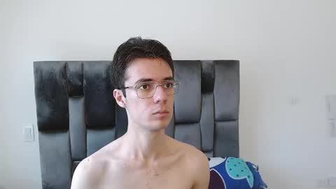 viktornoir online show from November 4, 4:19 pm