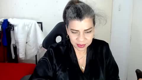 Snapshot of vikyadams chatting on March 12, 11:42 am VIKY ADAMS online show from March 12, 11:42 am