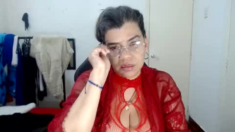 Snapshot of vikyadams chatting on February 26, 3:57 am VIKY ADAMS online show from February 26, 3:57 am